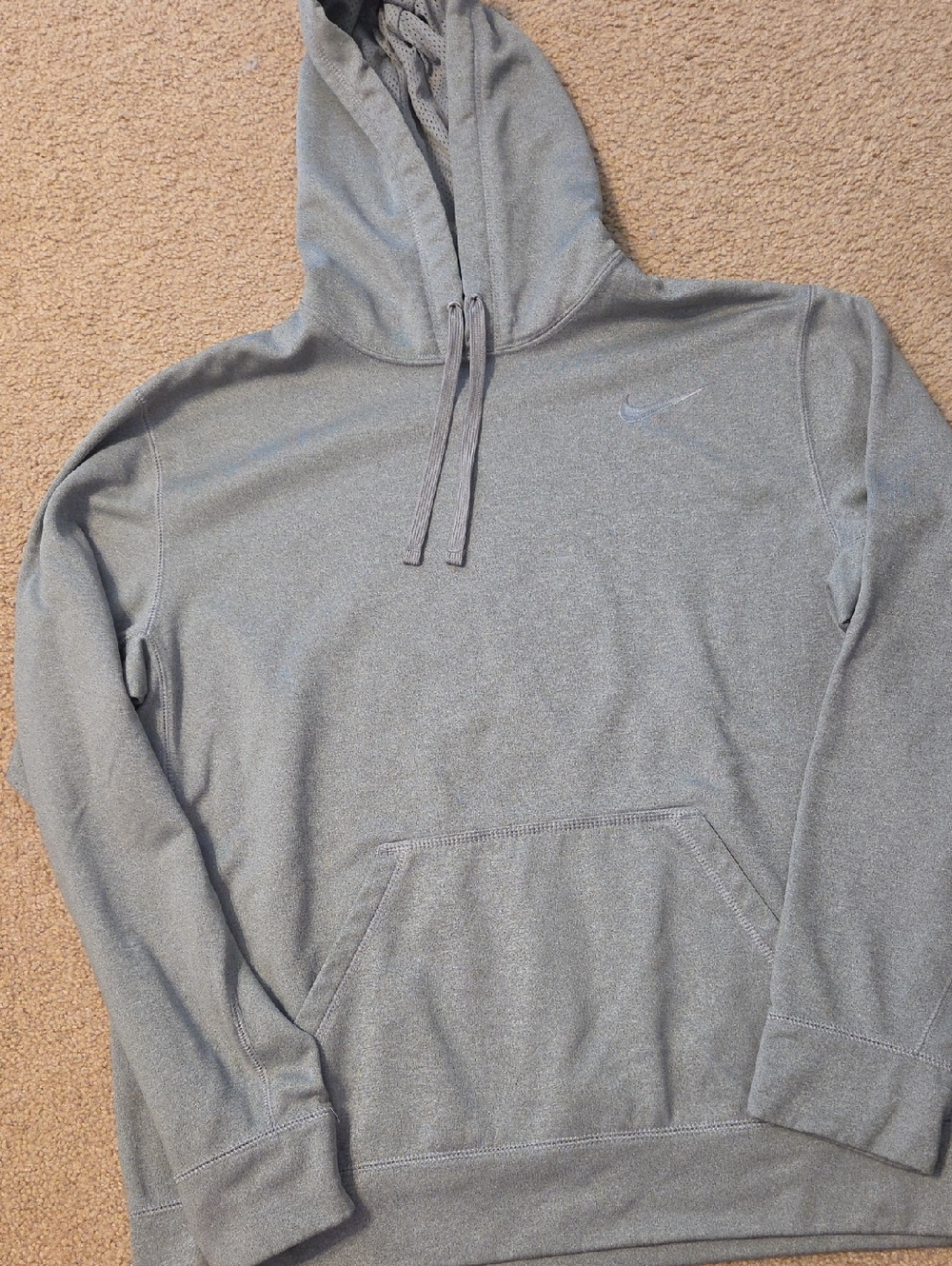 Nike Men’s Light Grey Hooded Sweatshirt Pullover